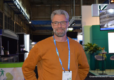 Aad van Dijk of The Greenery paid a visit to his brother at the fair.